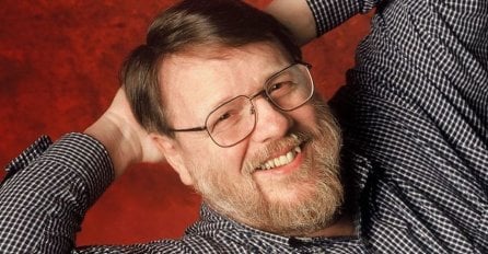 Preminuo Ray Tomlinson, izumitelj e-maila i "ludog a"