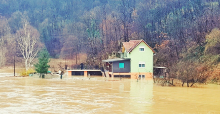  U poplavama nastradao starac iz opštine Đakovica 