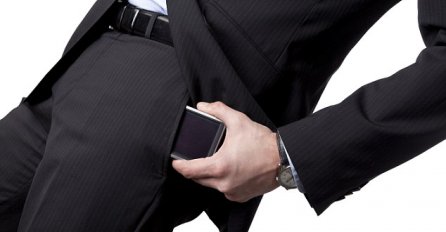 Studenti osmislili bokserice koje štite od zračenja mobitela