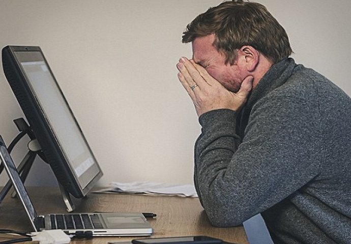 '' U vezi sam s djevojkom više od godinu dana ''