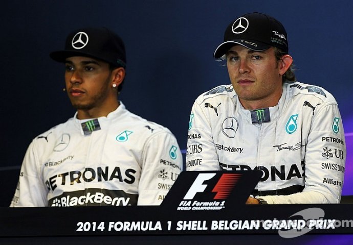 I to smo dočekali: Mercedes dao zeleno svjetlo Rosbergu da napadne Hamiltona