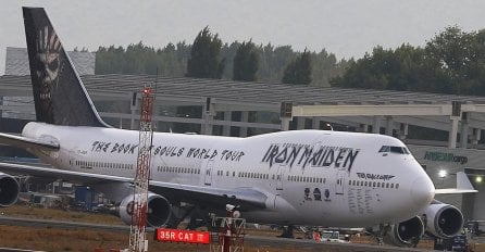 Avion benda Iron Maiden sudario se sa šleperom u Čileu