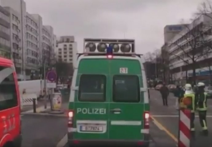 Eksplodirala autobomba u Berlinu, jedna osoba poginula