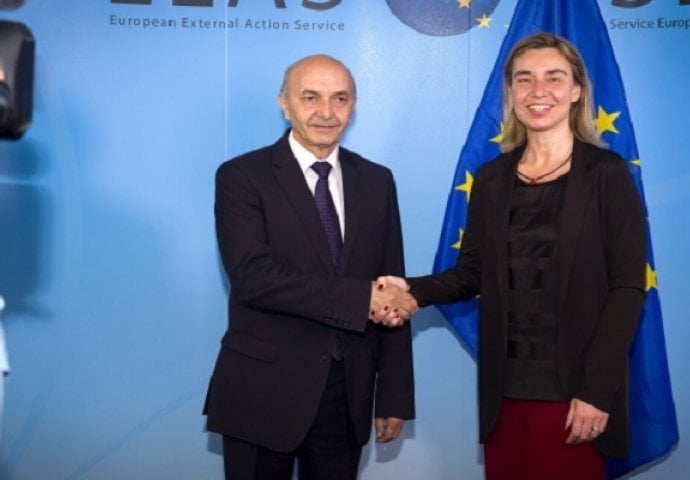 Mustafa i Mogherini razgovarali o odnosima EU i Kosova