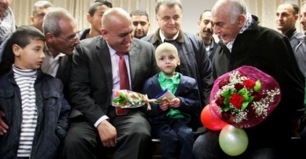 Mladi Palestinac upoznao Ronalda i dobio potpisan dres
