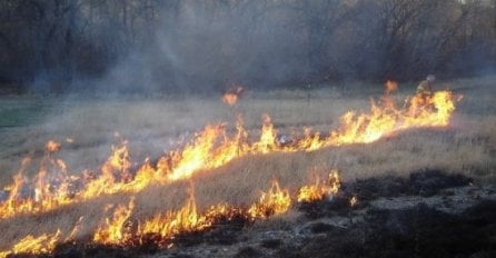 Na području Kaknja zabilježeno više šumskih požara