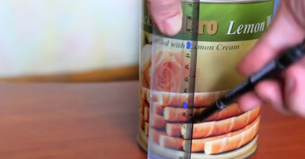 Uzeo je konzervu i flomasterom povukao liniju po sredini : Ovo ćete željeti u kuhinji (VIDEO)