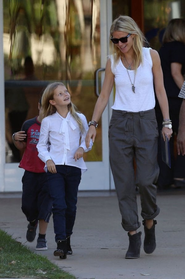 25-gwyneth-paltrow-apple-moses-martin-h724