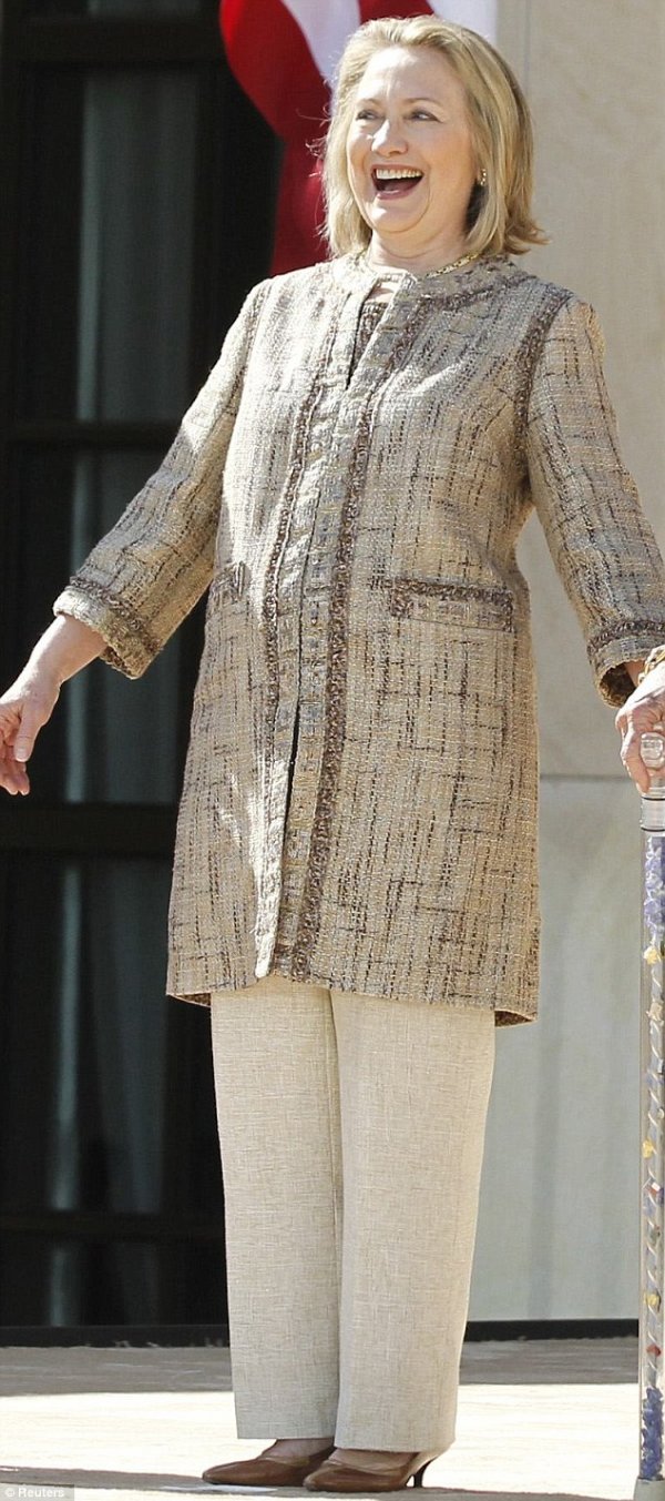 article-2314659-197c0148000005dc-233-634x1430