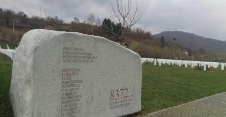 Srebrenica sat vremena uoči presude Radovanu Karadžiću