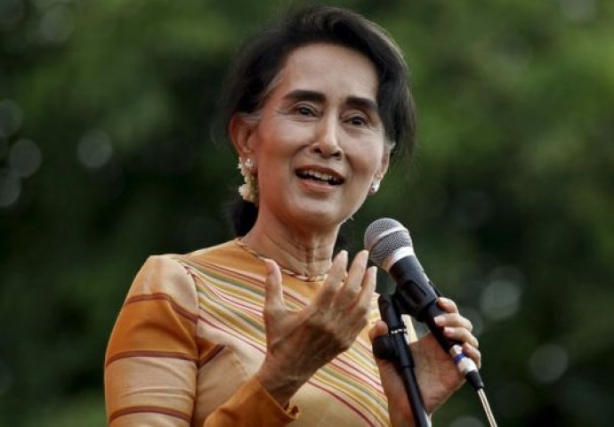 SKANDALOZNO: Dobinicu Nobelove nagrade za mir Suu Kyi smetalo jer je intervjuše muslimanka