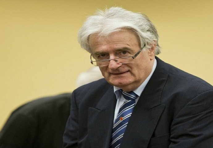 KARADŽIĆ POSLAO PORUKU SRBIMA: Budite spokojni i srećni, savijest mi je mirna, žaliću se!