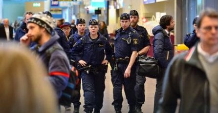 Nasilni protesti u Stockholmu: Demonstranti pale automobile i kamenuju policiju