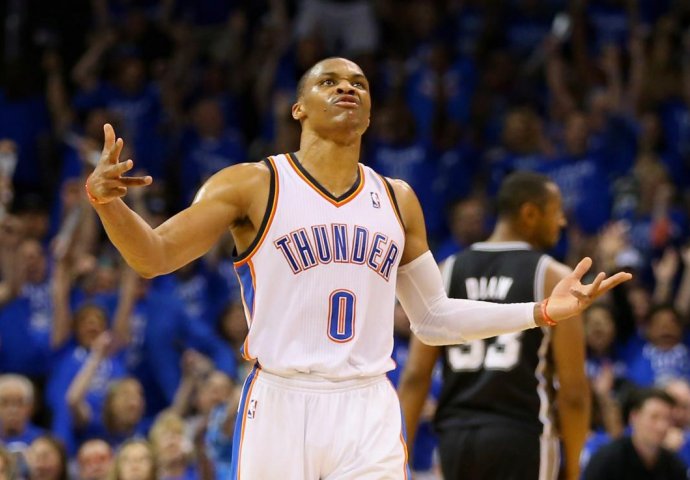 Westbrook "protutnjao" reketom Spursa, pa sjajno zakucao!