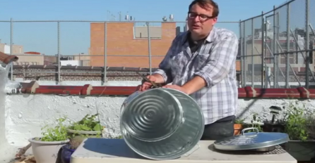 Napravio je dvije rupe na kanti za smeće: Kada vidite razlog, uradit ćete isto (VIDEO)