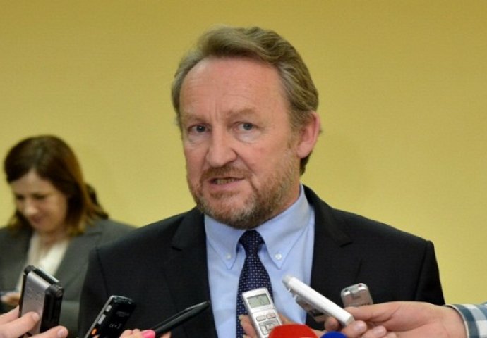 Izetbegović najavio sastanak SDA i HDZ-a BiH radi bolje saradnje u FBiH