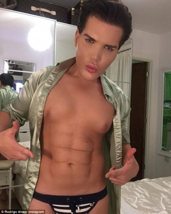 329748db00000578-3511242-image-a-12-1459078272702