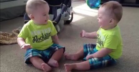 Mama je snimila razgovor svojih blizanaca: Ono što je uslijedilo je najslađa stvar ikada (VIDEO)