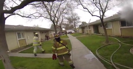 Vatrogasac zaboravio da nosi kameru na kacigi: Ono što je snimila je nevjerovatno (VIDEO)