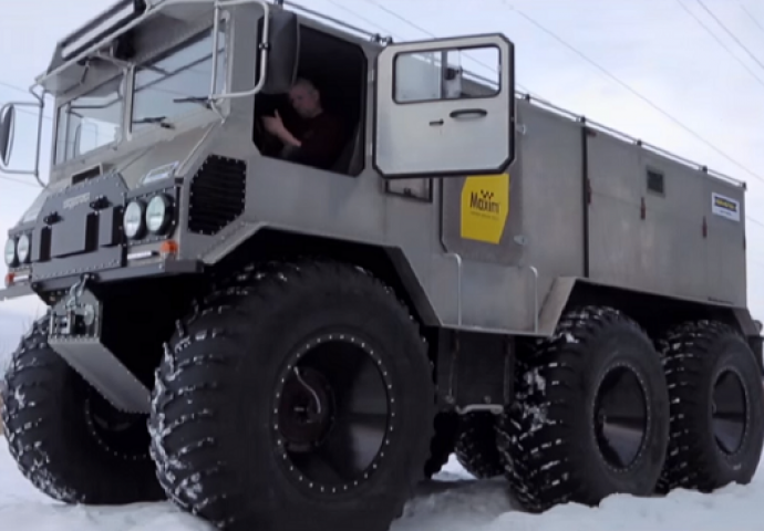 RUSI NAPRAVILI 'ZVIJER': Pogledajte vozilo koje bi moglo da osvoji Sjeverni pol