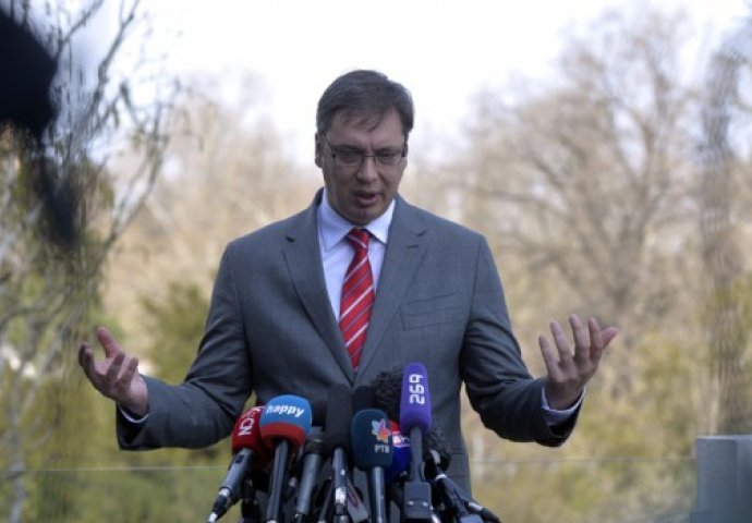 Vučić za sutra najavio konferenciju za novinare povodom presuda Karadžiću i Šešelju