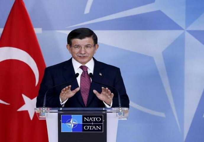 Davutoglu: Sporazum EU-Turska stupa na snagu 4. aprila