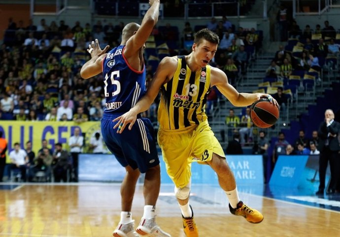 Fenerbahce savladao Efes, Crvena zvezda u četvrtfinalu Eurolige