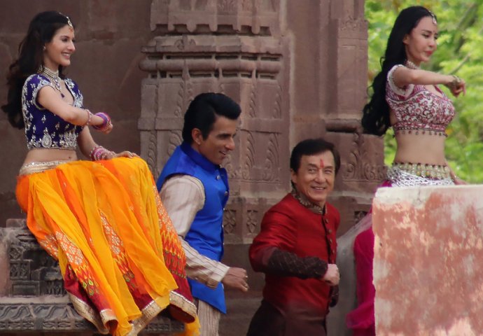 Jackie Chan u novom filmu vratolomije zamijenio indijskim plesom 