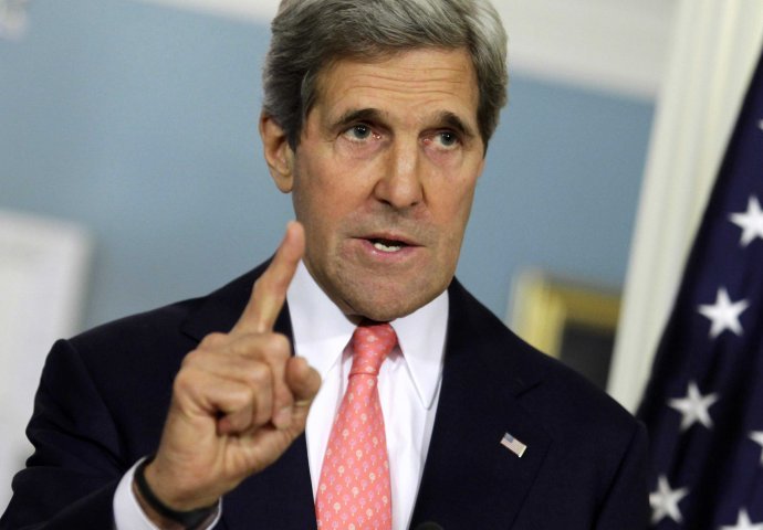 Kerry zatražio od Moskve da ostavi prizemljenu sirijsku avijaciju