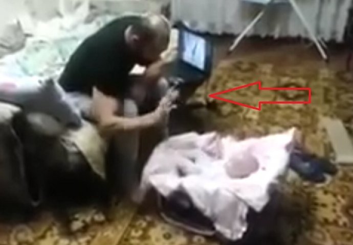 Tata je "udarao" bebu: Onda se pojavila hrabra mačka i uradila nešto neočekivano (VIDEO)