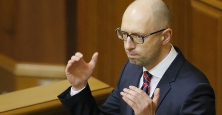 Premijer Ukrajine Yatsenyuk podnio ostavku