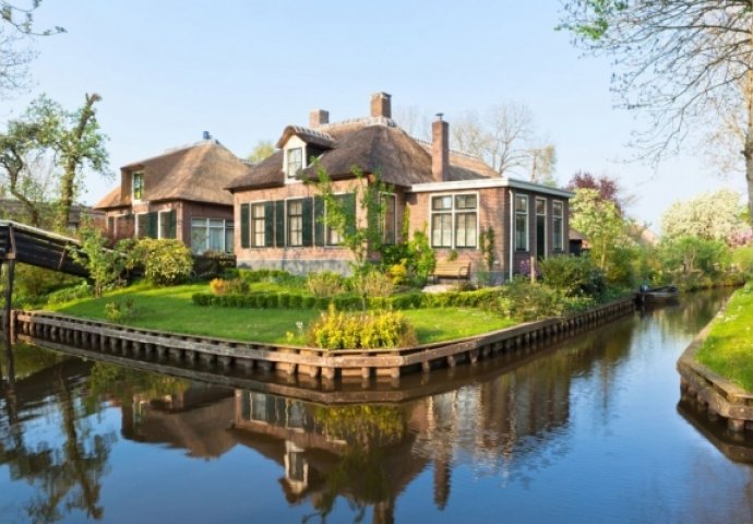 Bajkovito selo bez puteva i automobila, pravi "Raj na zemlji" (FOTO)