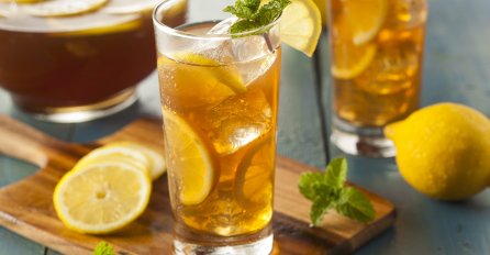 Zdravo osvježenje: Ledeni voćni čaj savršen je napitak za vruće ljetne dane