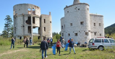 U akciji čišćenja opservatorija učestvovala NASA-ina inžinjerka