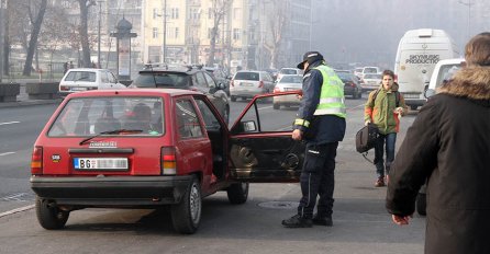 "Zaustavila me policija i zatražili su da ugasim auto i izađem"