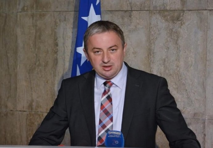 Borenović: Srpski narod da izađe na referendum