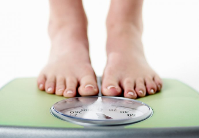 Napitak za brzo skidanje kilograma: Bukvalno ćete preko noći smršati!