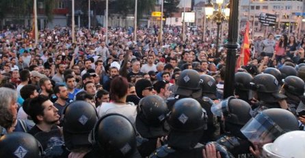 Makedonija na nogama: Protesti iz Skoplja prelili se na cijelu zemlju