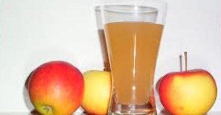Zdravo i ukusno: Domaći gusti sok od jabuka