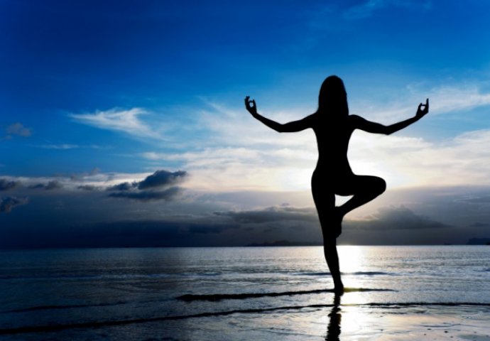 Dvije jednostavne joga vježbe za lijepu i sjajnu kožu 