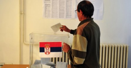 SRBIJA GLASA: Otvorena biračka mjesta, održavaju se parlamentarni, pokrajinski i lokalni izbori!