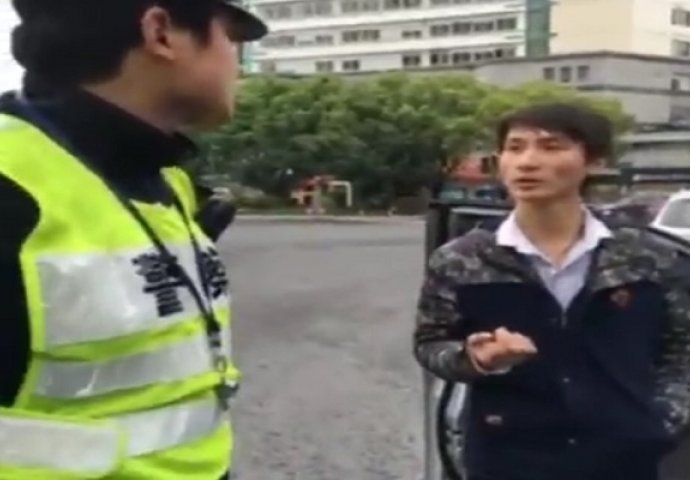 Zaustavili su Kineza: On im rekao da je vanzemaljac koji će uništiti Zemlju ako mu napišu kaznu (VIDEO)