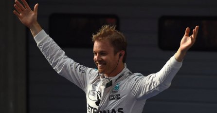 Ludilo u kvalifikacijama: Rosberg iskoristio Hamiltonove probleme, Vettel kažnjen