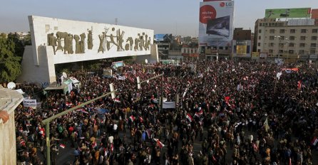 Bagdad: Hiljade šiitskih demonstranata upalo u zgradu parlamenta