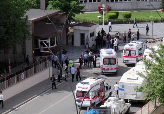 Gaziantep: Ubijen turski policajac, 23 ljudi ranjeno