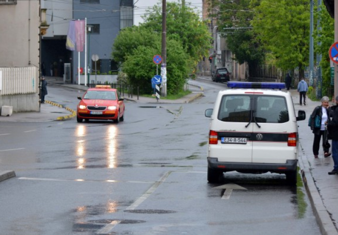 Policija raspoređena u bivšoj Dobrovoljačkoj i susjednim ulicama