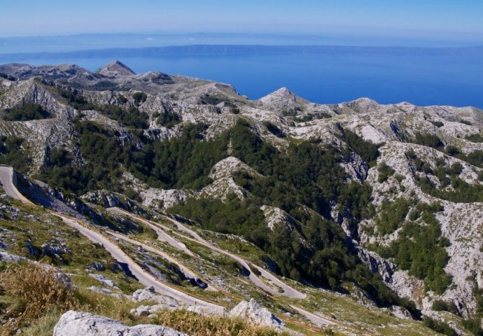 Na Biokovu planinari pronašli ljudski kostur u vreći za spavanje