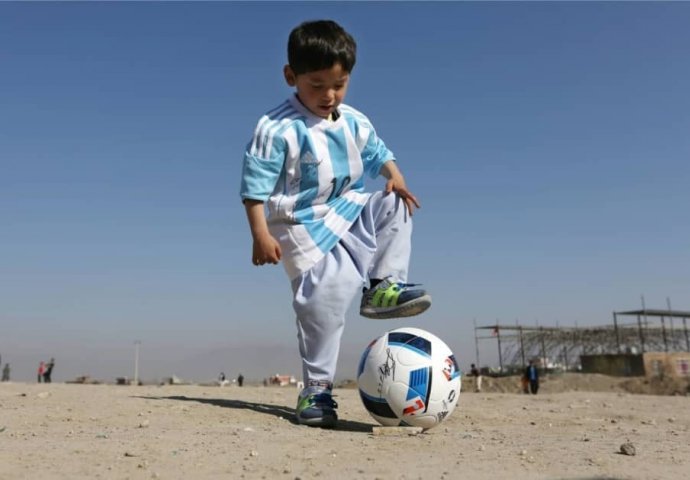 Obrt sudbine "malog Messija": Dres fudbalera mu je napravio pakao od života