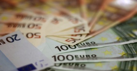 ECB povukla iz opticaja novčanicu od 500 eura