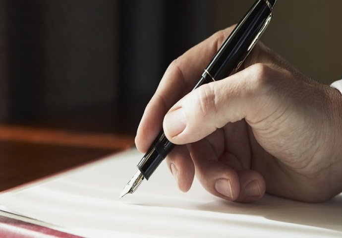 ''Muško sam i vodnim dnevnik o svojim djevojkama''